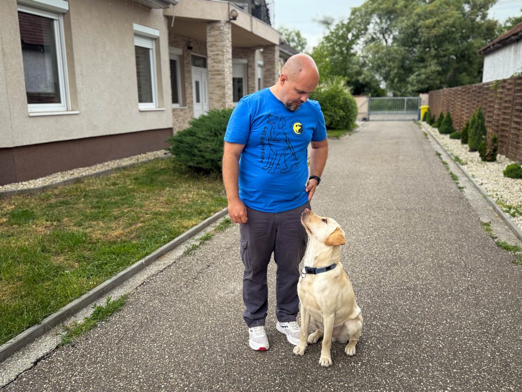 Fotó a(z) Baráthegyi Vakvezető Kutya Iskola portréjához